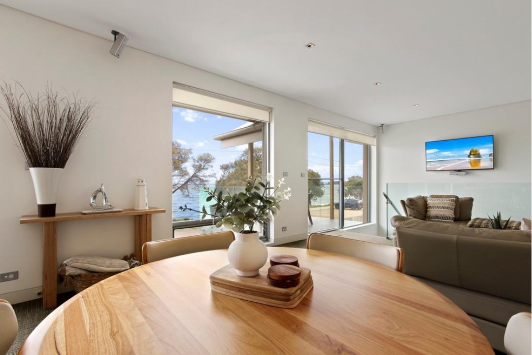 Gippsland Lakes Holiday Rentals Lake Suite Metung